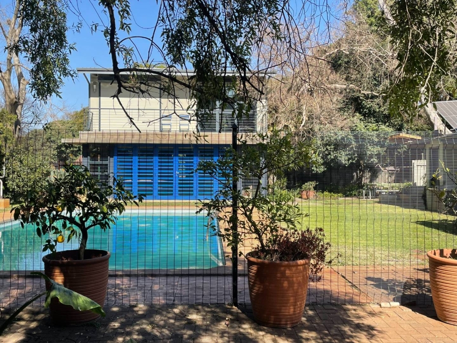 4 Bedroom Property for Sale in Baileys Muckleneuk Gauteng