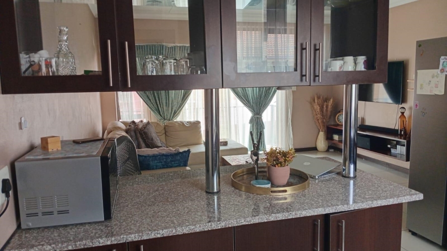 2 Bedroom Property for Sale in Brackendowns Gauteng