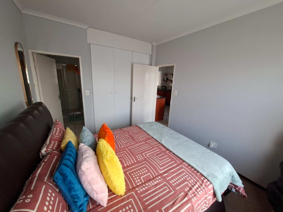 1 Bedroom Property for Sale in Roodepoort Gauteng