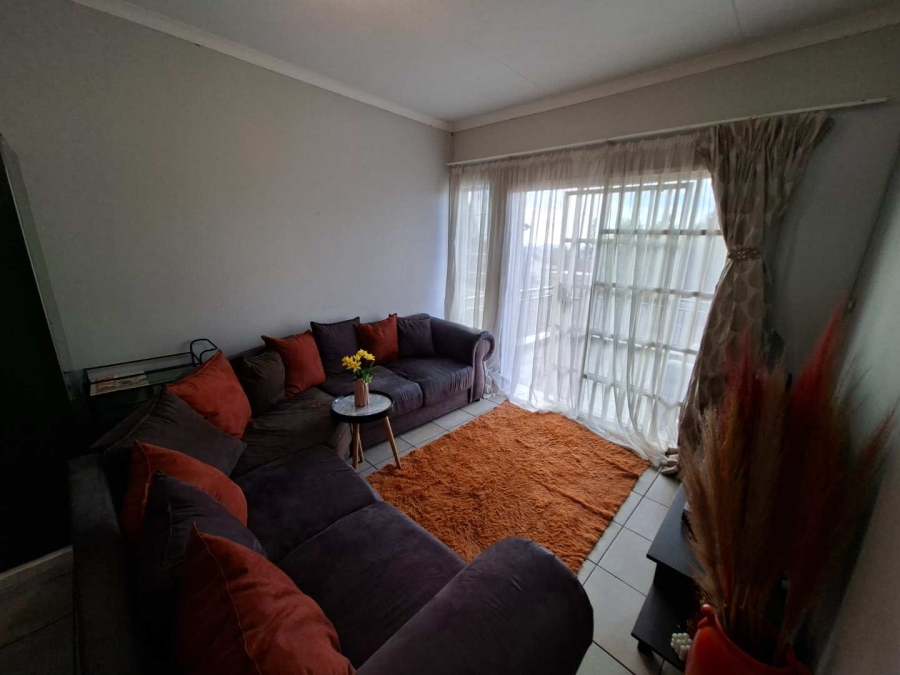 1 Bedroom Property for Sale in Roodepoort Gauteng