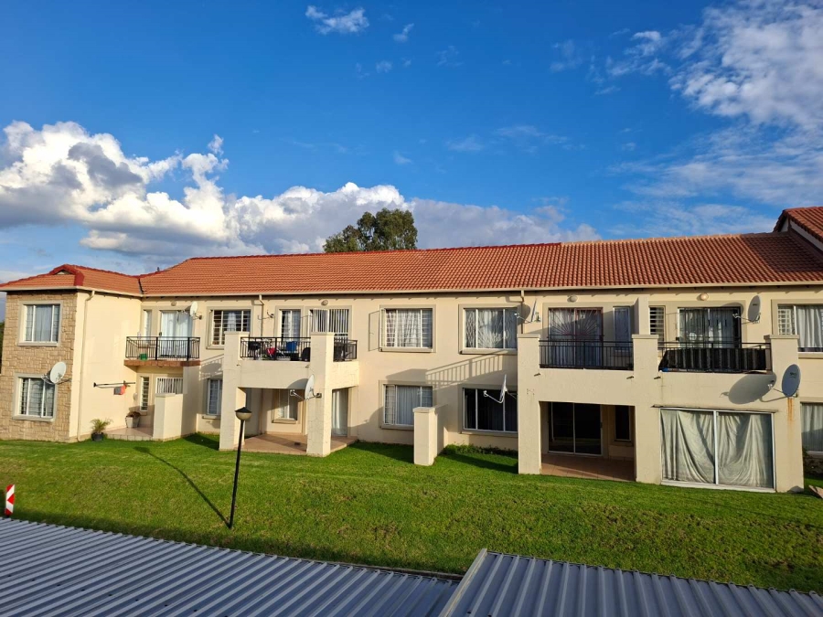 1 Bedroom Property for Sale in Roodepoort Gauteng