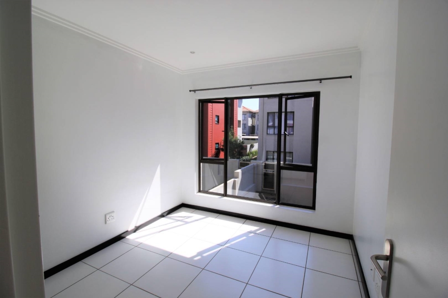 To Let 1 Bedroom Property for Rent in Fourways Gauteng