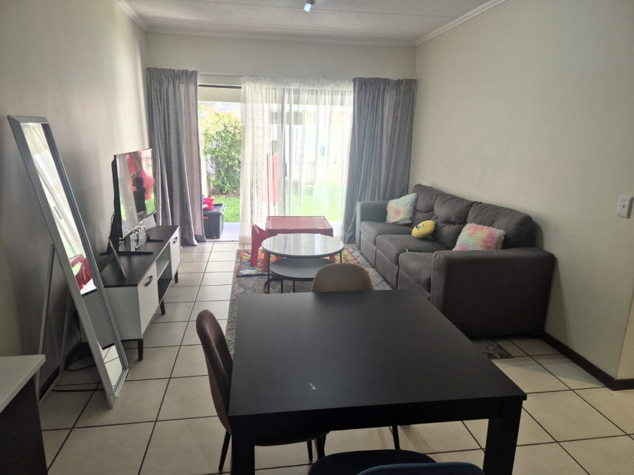 To Let 1 Bedroom Property for Rent in Lonehill Gauteng