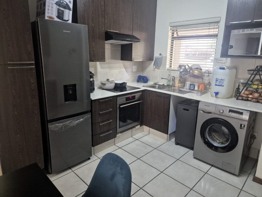 To Let 1 Bedroom Property for Rent in Lonehill Gauteng