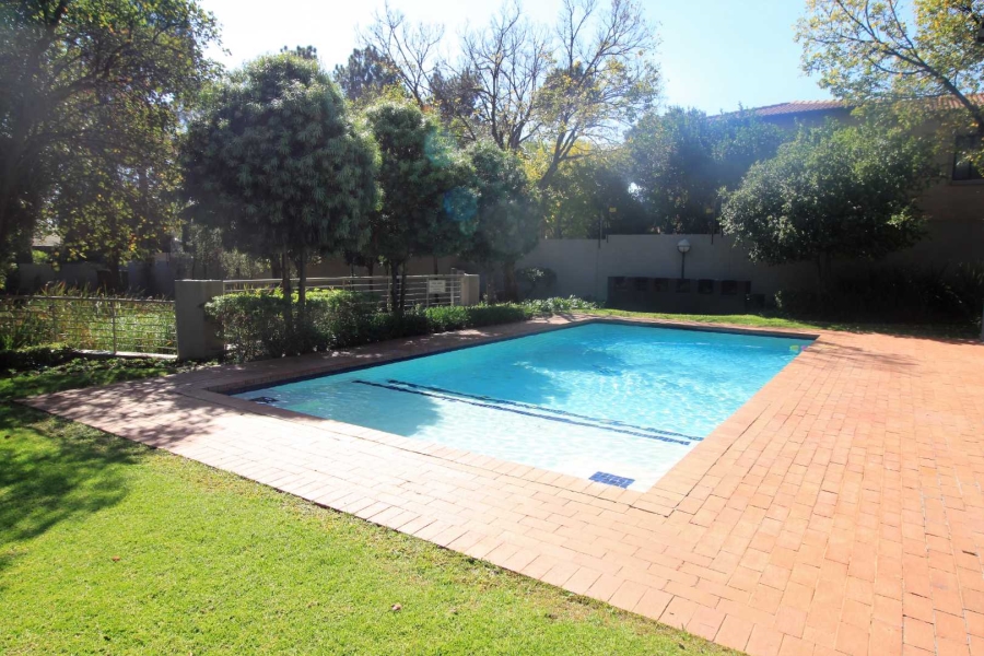 To Let 1 Bedroom Property for Rent in Lonehill Gauteng