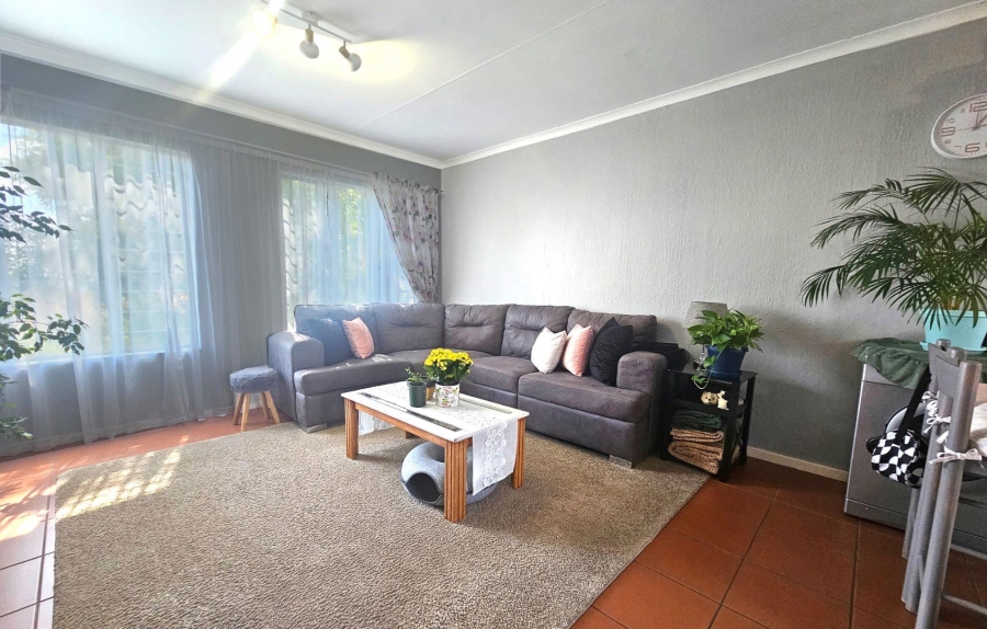 2 Bedroom Property for Sale in Radiokop Gauteng