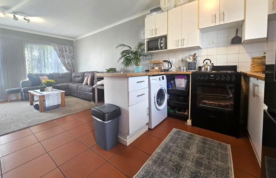 2 Bedroom Property for Sale in Radiokop Gauteng