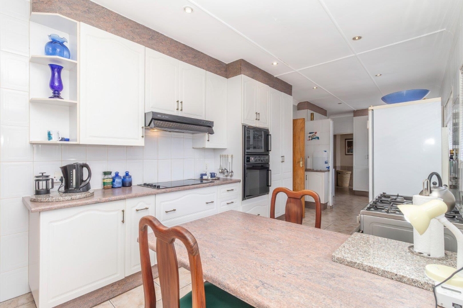 7 Bedroom Property for Sale in Florida Park Gauteng