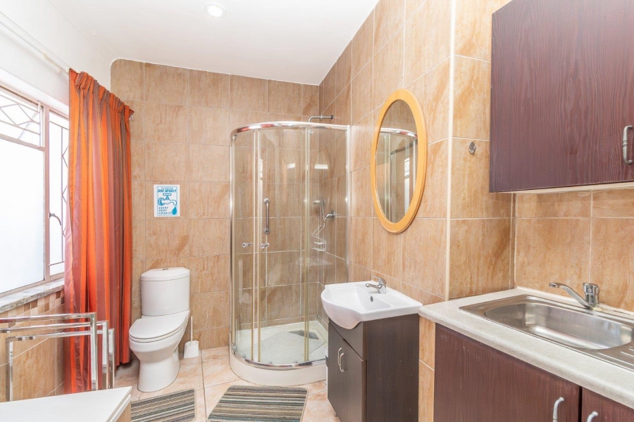 7 Bedroom Property for Sale in Florida Park Gauteng