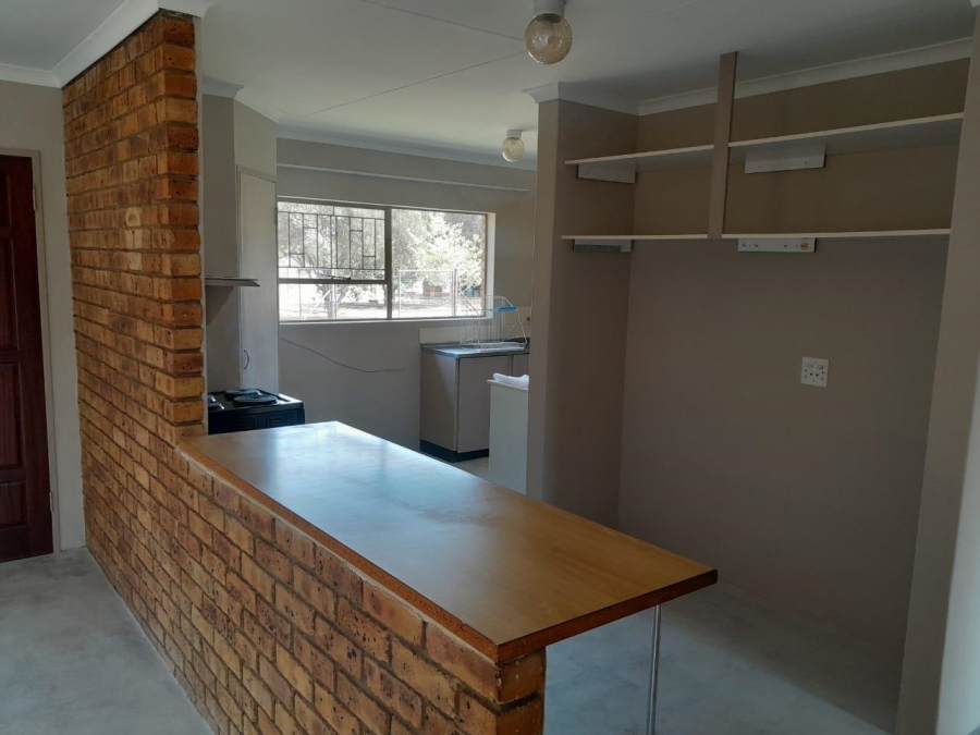 To Let 2 Bedroom Property for Rent in Drumblade A H Gauteng