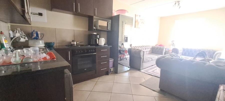 2 Bedroom Property for Sale in Albertsdal Gauteng