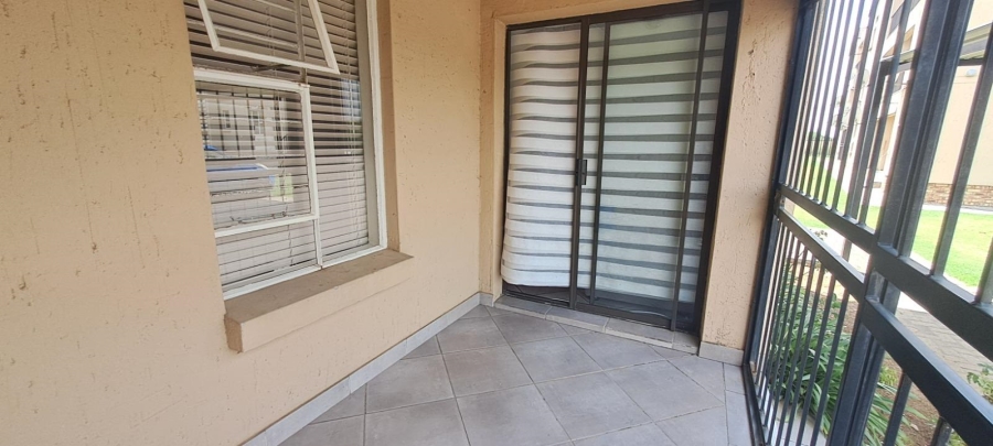 2 Bedroom Property for Sale in Albertsdal Gauteng
