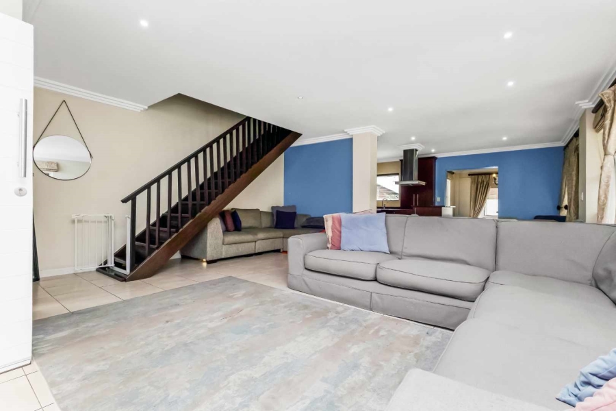 3 Bedroom Property for Sale in Beverley Gauteng