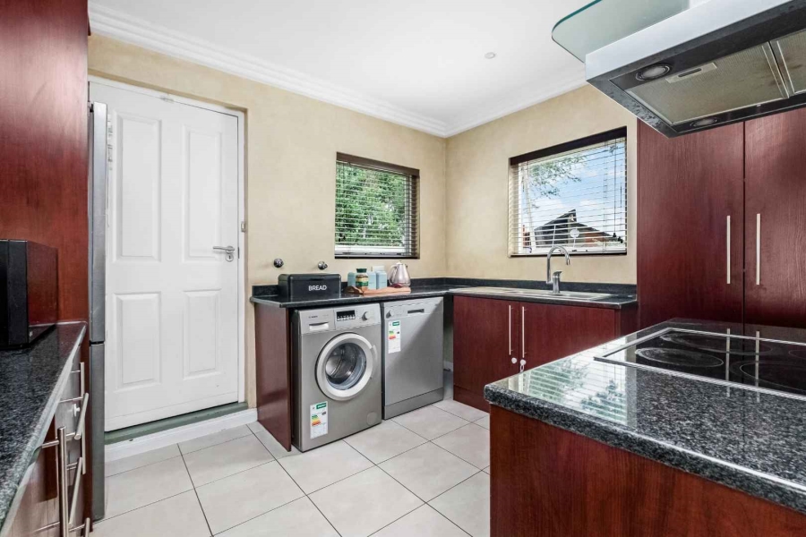 3 Bedroom Property for Sale in Beverley Gauteng