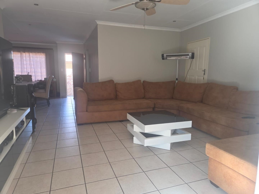 3 Bedroom Property for Sale in Annlin Gauteng