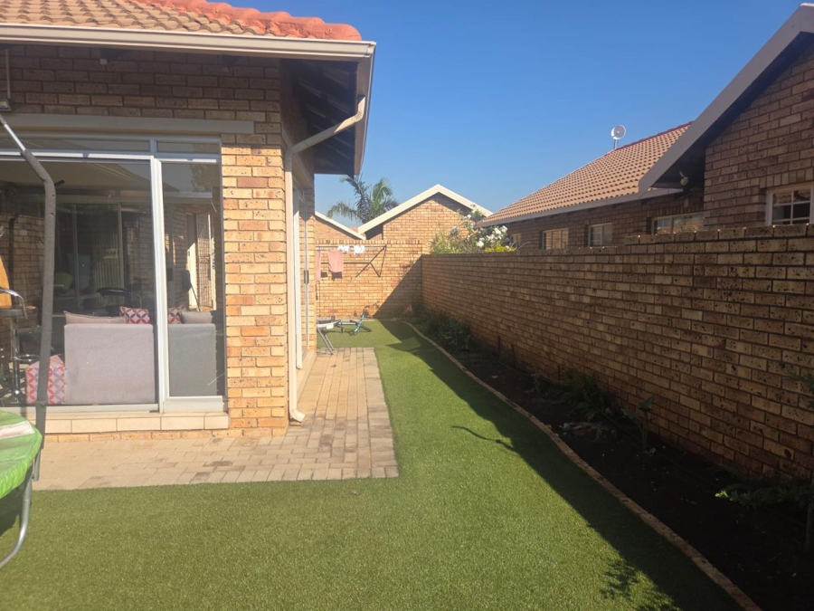 3 Bedroom Property for Sale in Annlin Gauteng