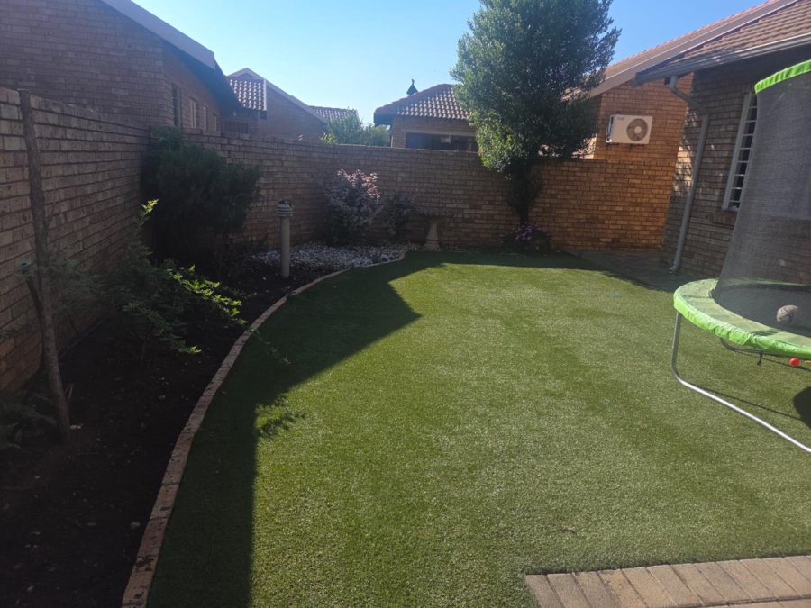3 Bedroom Property for Sale in Annlin Gauteng