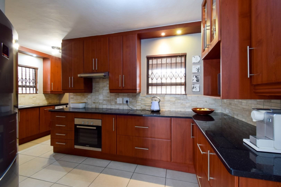 3 Bedroom Property for Sale in Erasmuskloof Gauteng
