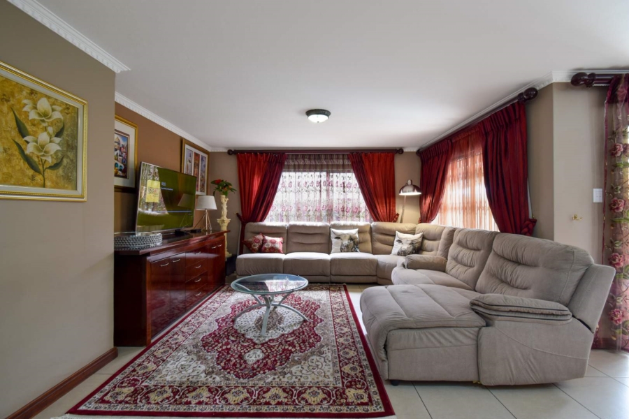 3 Bedroom Property for Sale in Erasmuskloof Gauteng