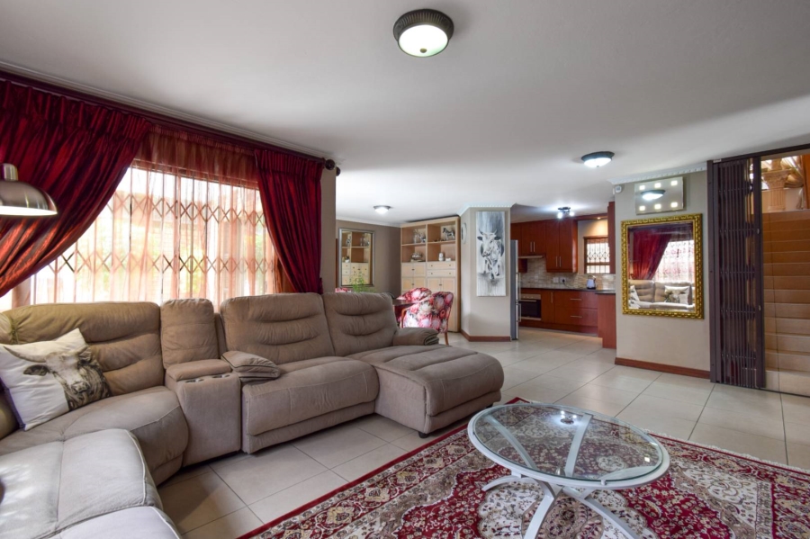 3 Bedroom Property for Sale in Erasmuskloof Gauteng