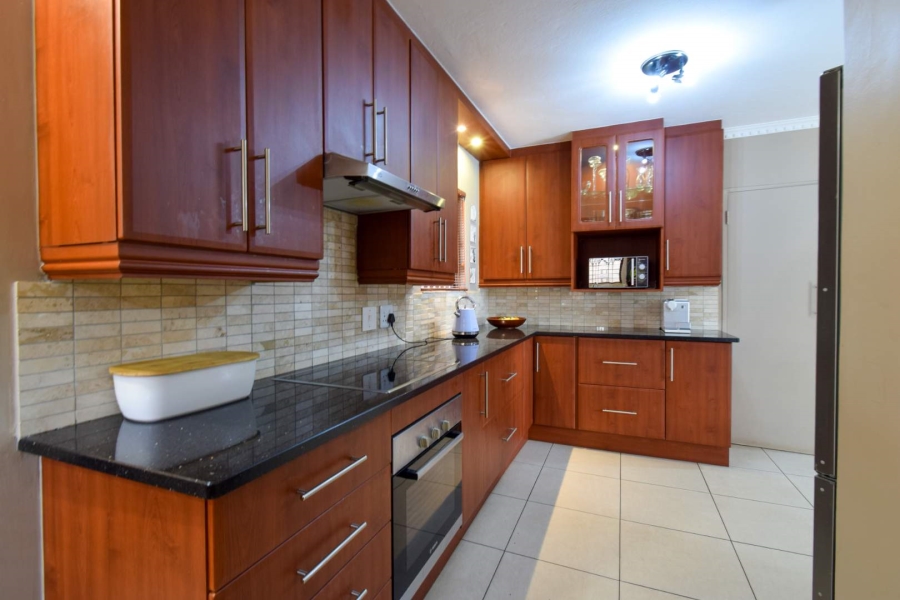 3 Bedroom Property for Sale in Erasmuskloof Gauteng