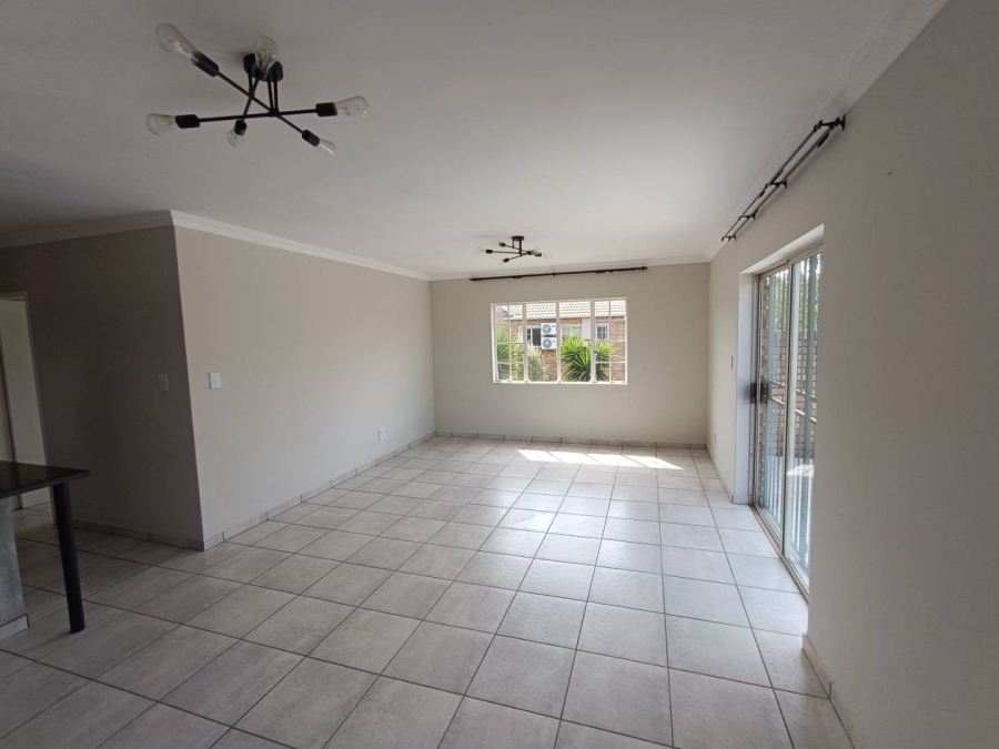 2 Bedroom Property for Sale in Rietvalleirand Gauteng