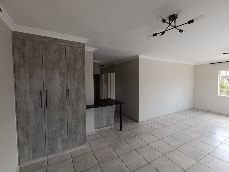 2 Bedroom Property for Sale in Rietvalleirand Gauteng