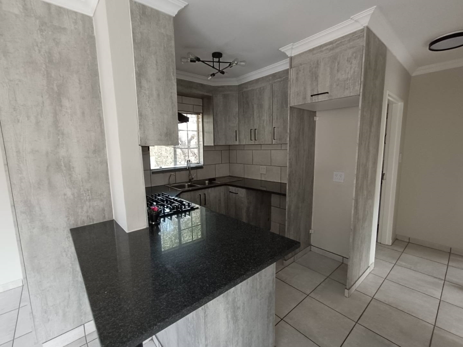 2 Bedroom Property for Sale in Rietvalleirand Gauteng