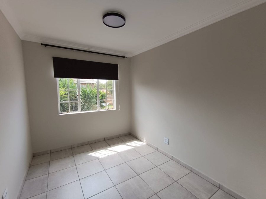 2 Bedroom Property for Sale in Rietvalleirand Gauteng