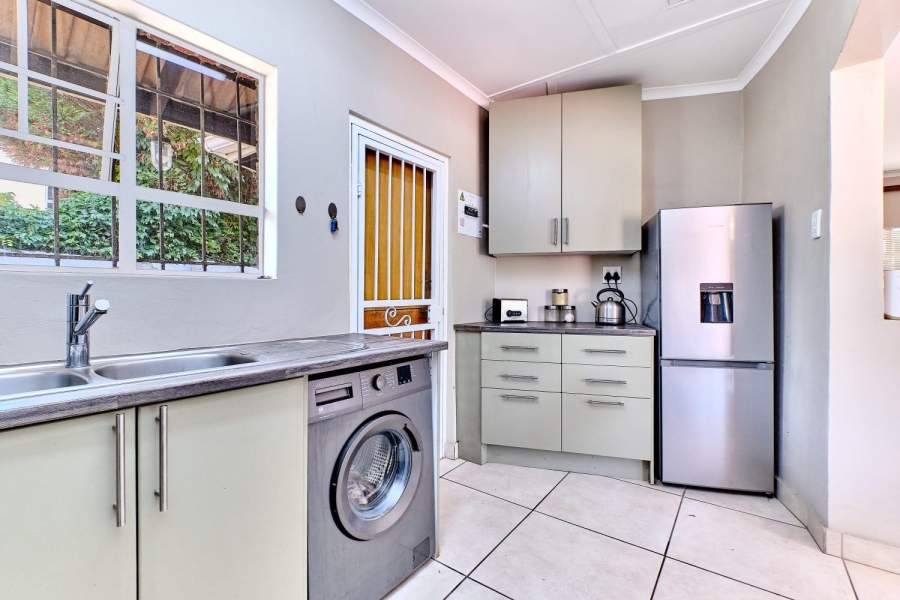 5 Bedroom Property for Sale in Blairgowrie Gauteng