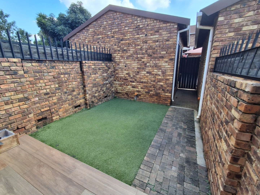 2 Bedroom Property for Sale in Monument Park Gauteng