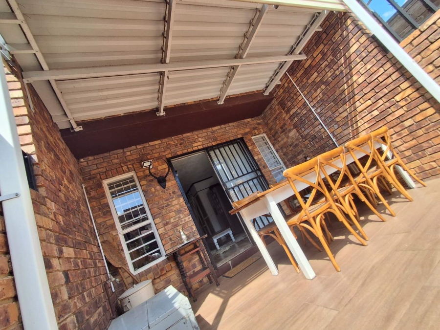 2 Bedroom Property for Sale in Monument Park Gauteng