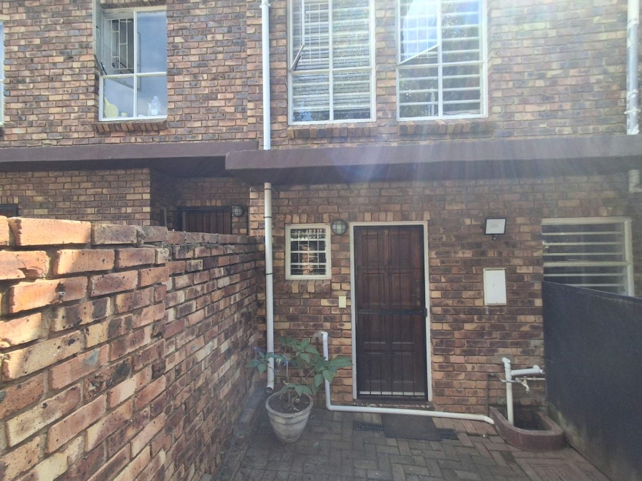 2 Bedroom Property for Sale in Monument Park Gauteng