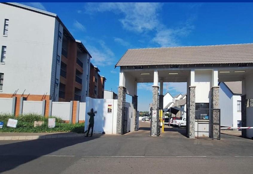 2 Bedroom Property for Sale in Glen Marais Gauteng