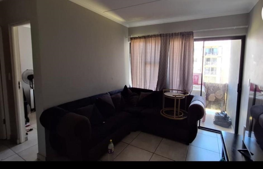 2 Bedroom Property for Sale in Glen Marais Gauteng