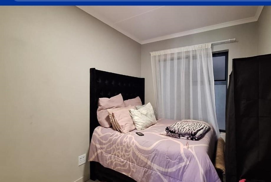 2 Bedroom Property for Sale in Glen Marais Gauteng