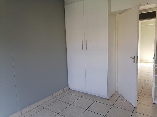 2 Bedroom Property for Sale in Oakdene Gauteng