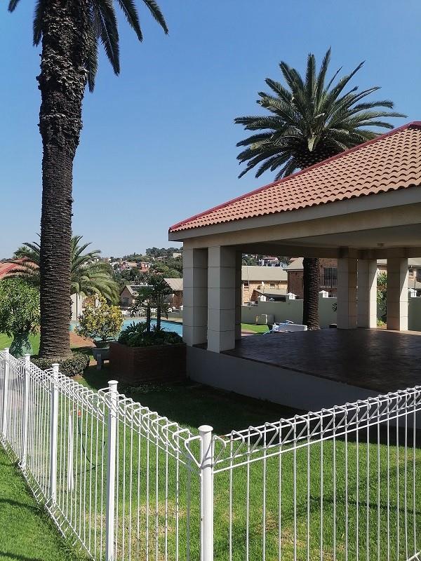 2 Bedroom Property for Sale in Oakdene Gauteng