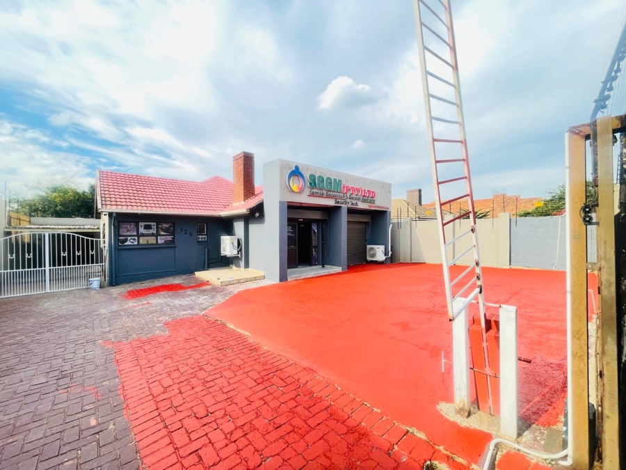 3 Bedroom Property for Sale in Roseacres Gauteng