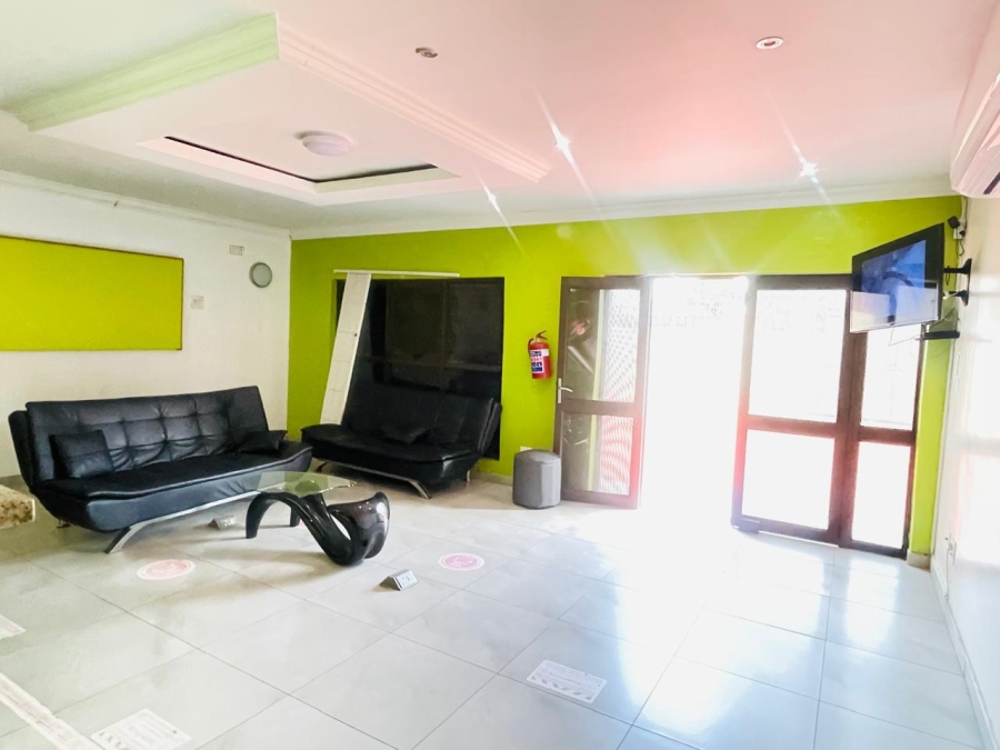 3 Bedroom Property for Sale in Roseacres Gauteng