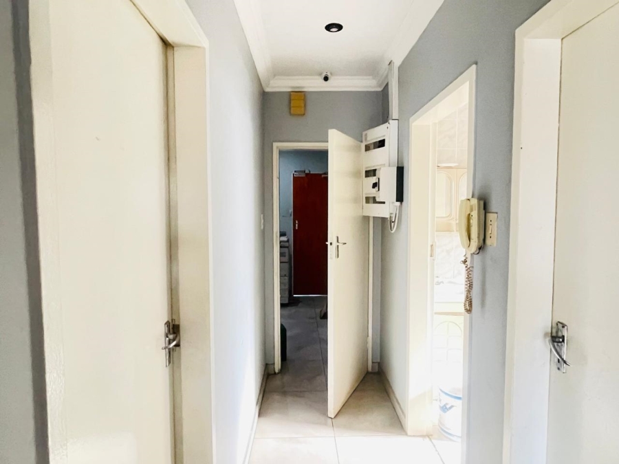 3 Bedroom Property for Sale in Roseacres Gauteng