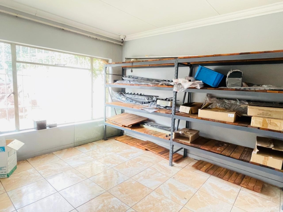 3 Bedroom Property for Sale in Roseacres Gauteng