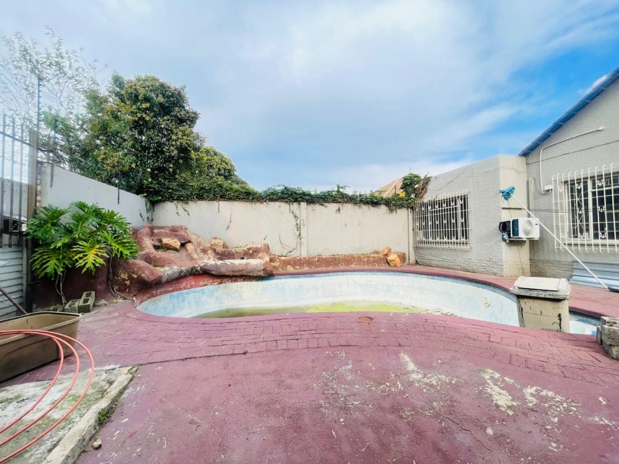 3 Bedroom Property for Sale in Roseacres Gauteng
