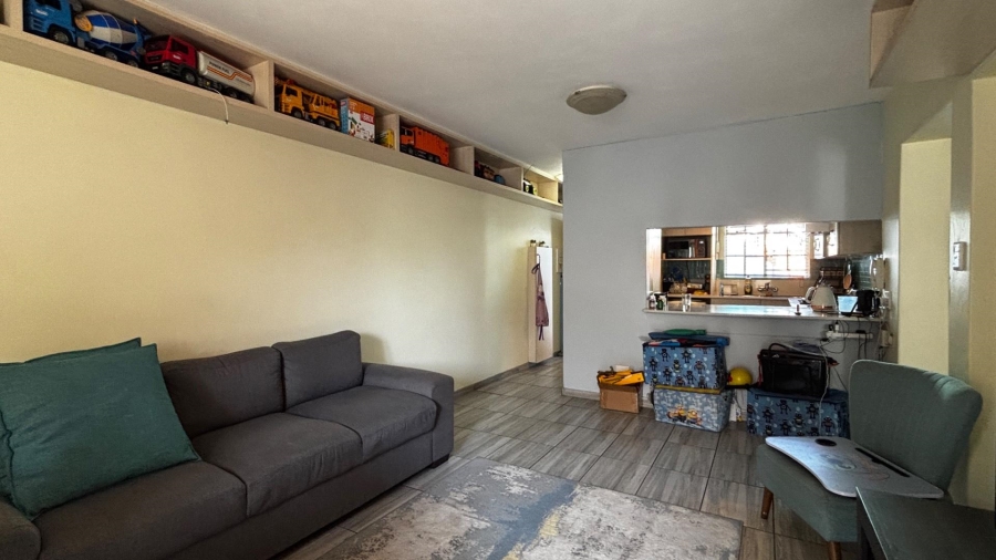 2 Bedroom Property for Sale in Faerie Glen Gauteng