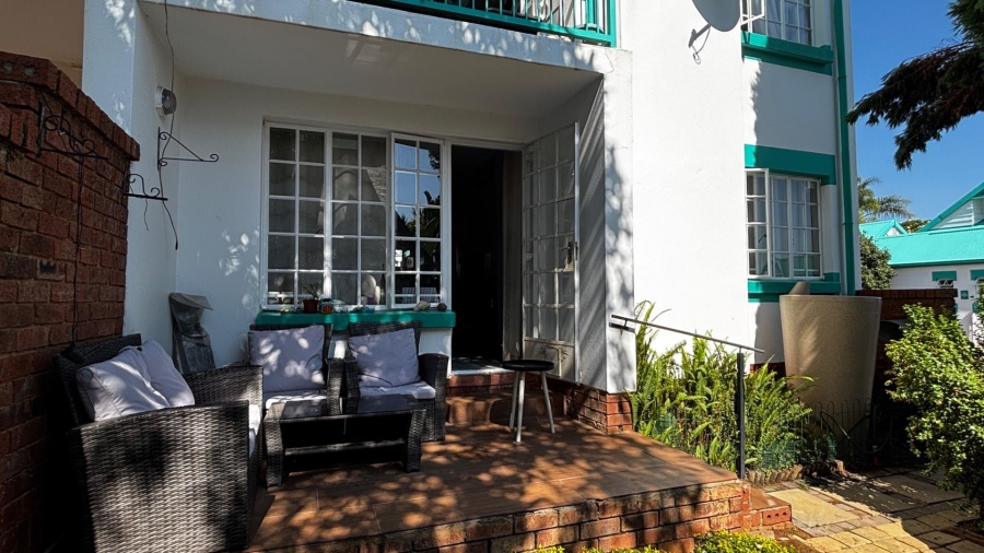 2 Bedroom Property for Sale in Faerie Glen Gauteng