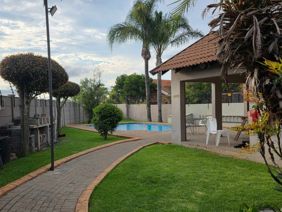 To Let 2 Bedroom Property for Rent in Randpark Ridge Gauteng