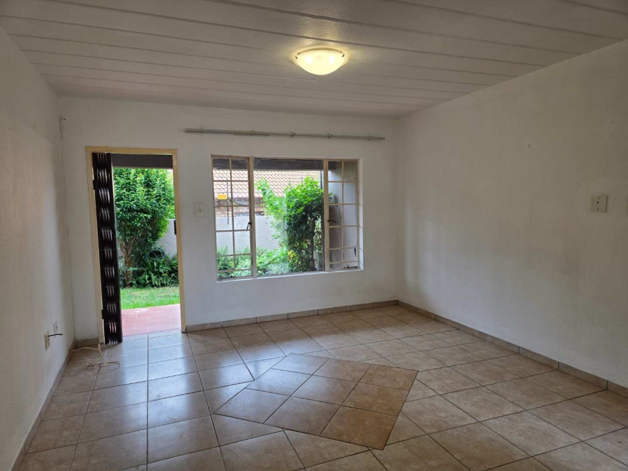 To Let 2 Bedroom Property for Rent in Randpark Ridge Gauteng