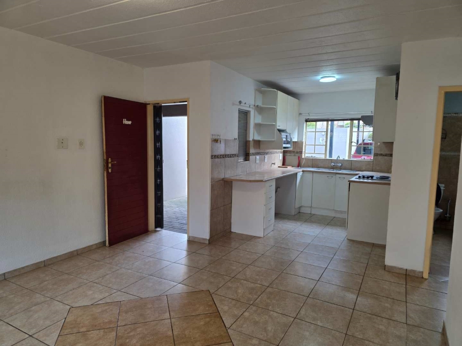 To Let 2 Bedroom Property for Rent in Randpark Ridge Gauteng