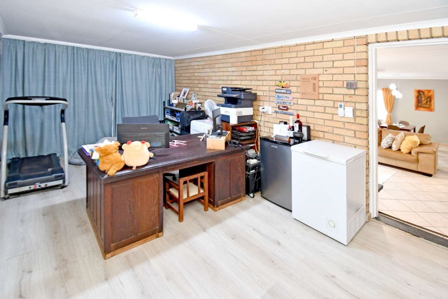 2 Bedroom Property for Sale in Craigavon Gauteng
