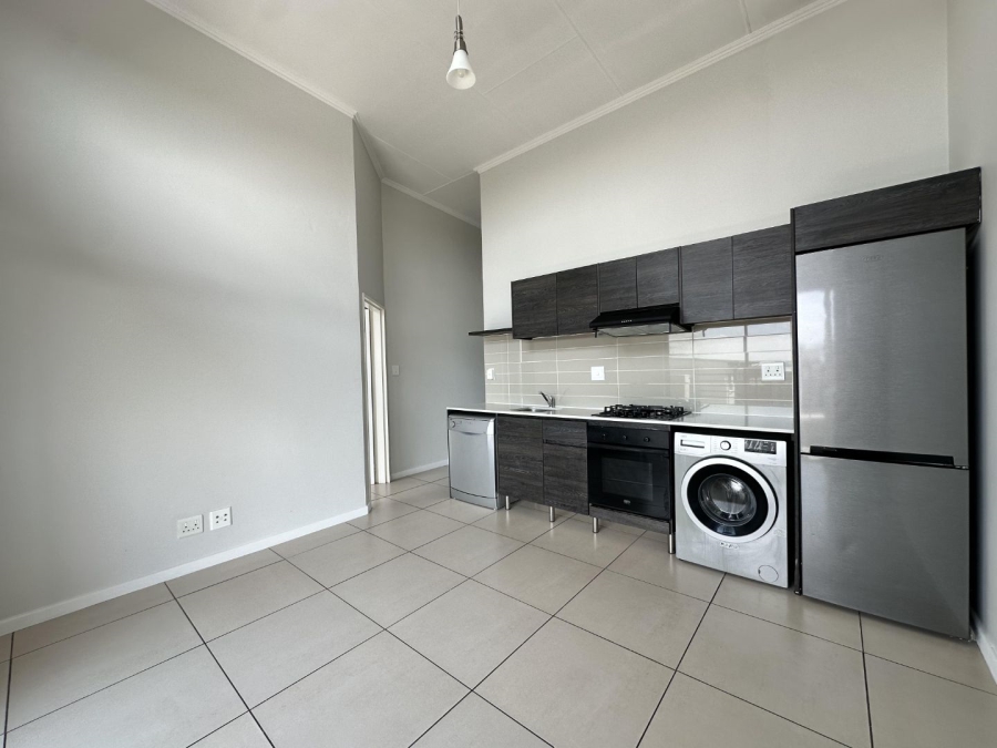 To Let 1 Bedroom Property for Rent in Fourways Gardens Gauteng